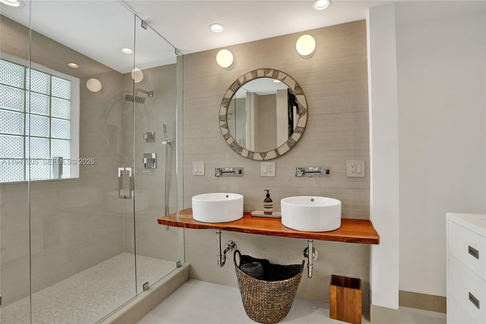 19130 NE 21st Ave North Miami Beach, FL 33179