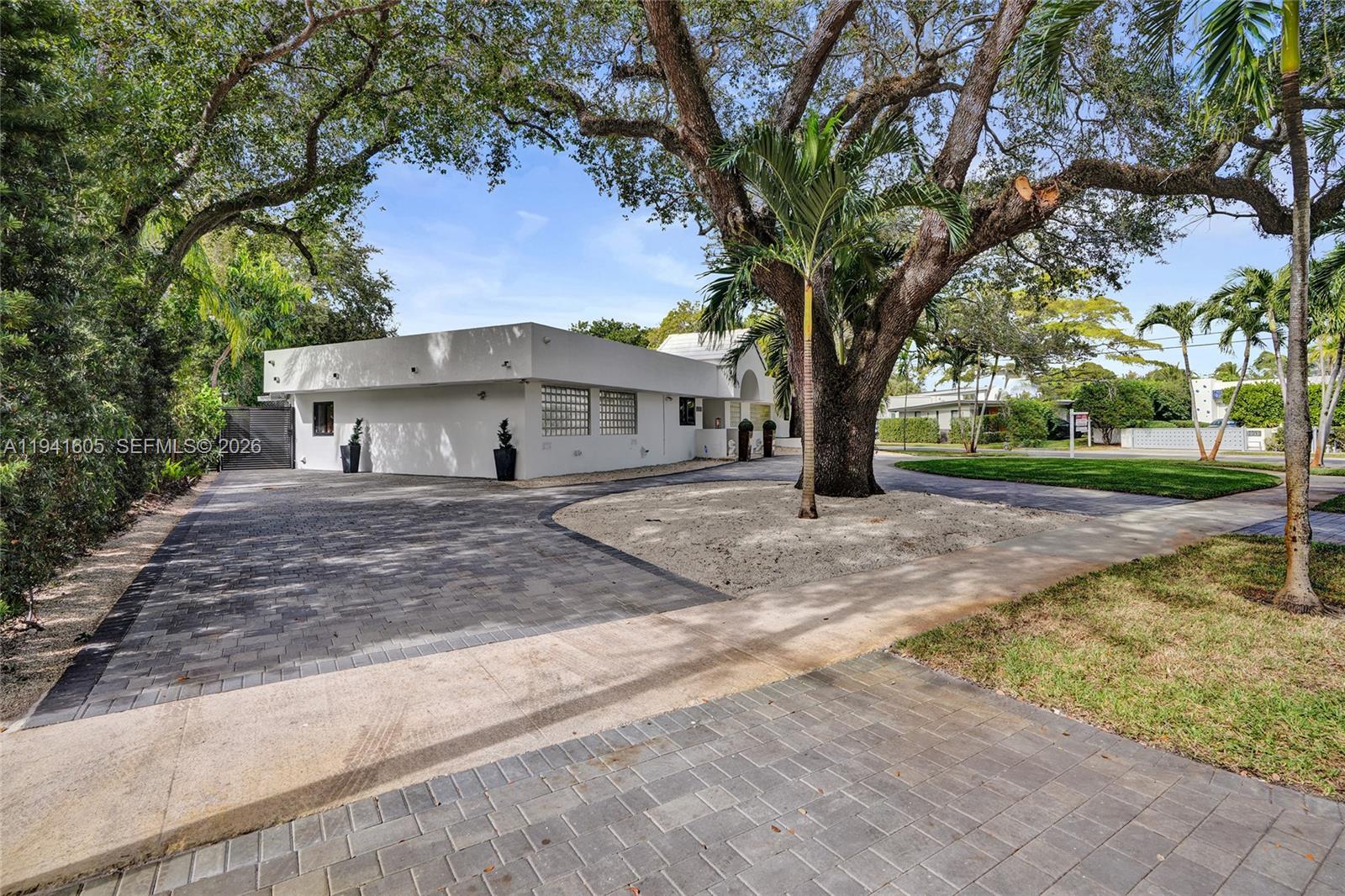 19130 NE 21st Ave North Miami Beach, FL 33179