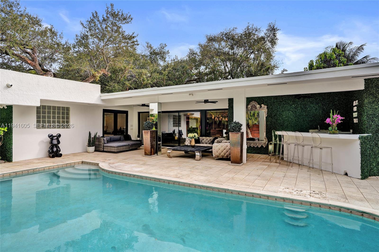 19130 NE 21st Ave North Miami Beach, FL 33179