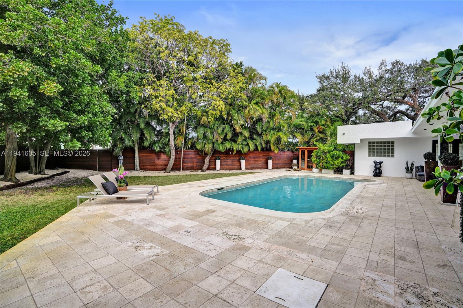 19130 NE 21st Ave North Miami Beach, FL 33179