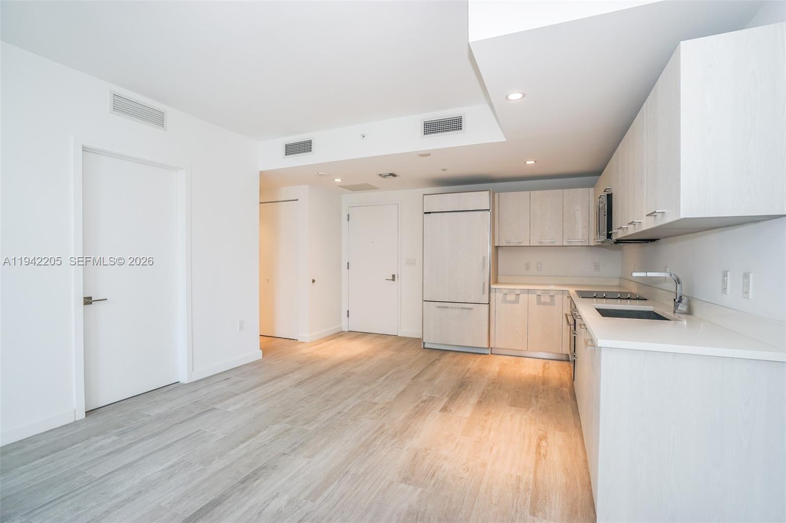 image Brickell Heights West1