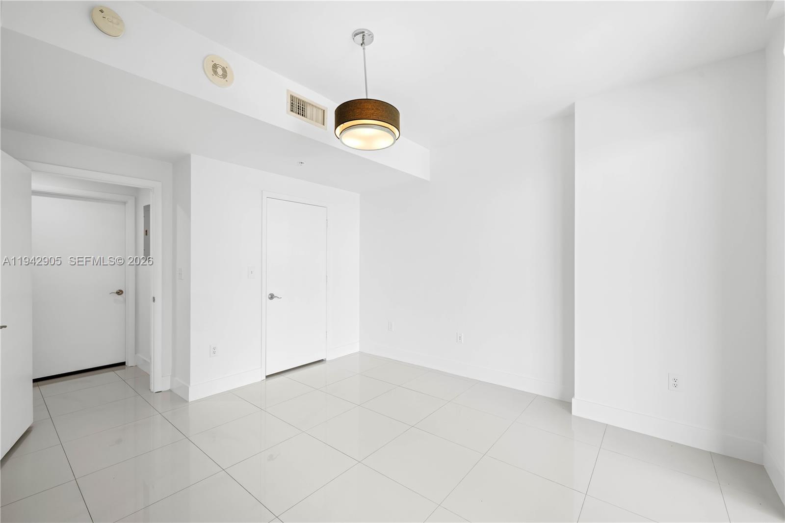 image Vizcayne North10