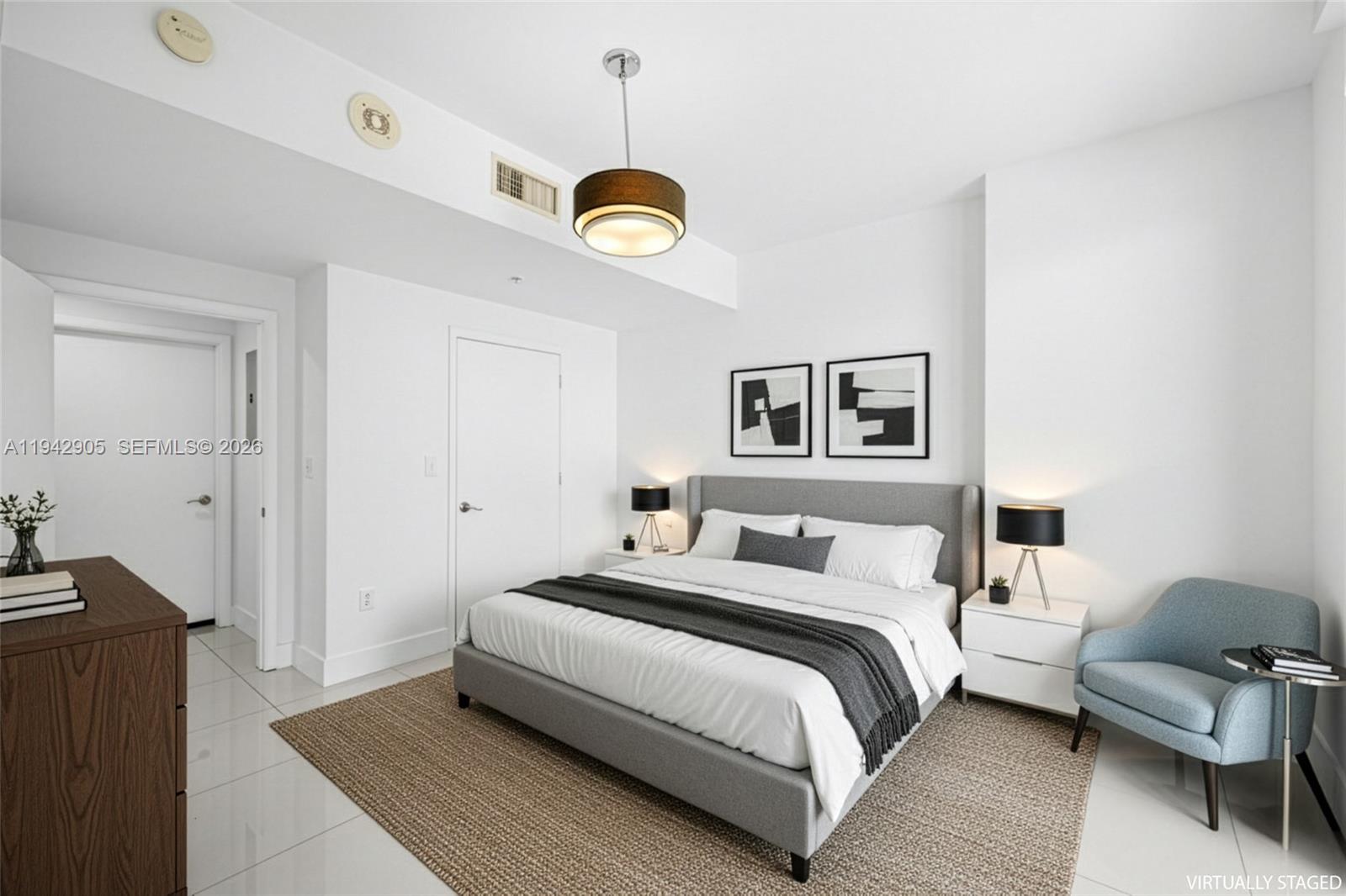 image Vizcayne North11