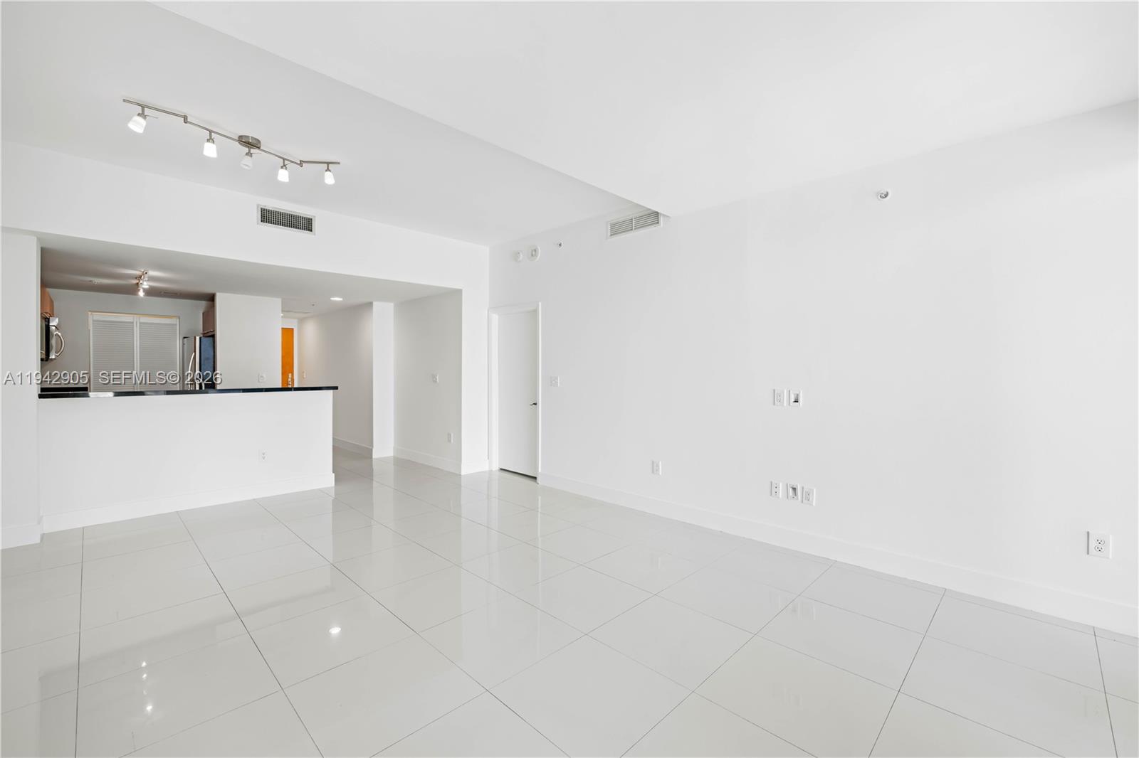 image Vizcayne North5