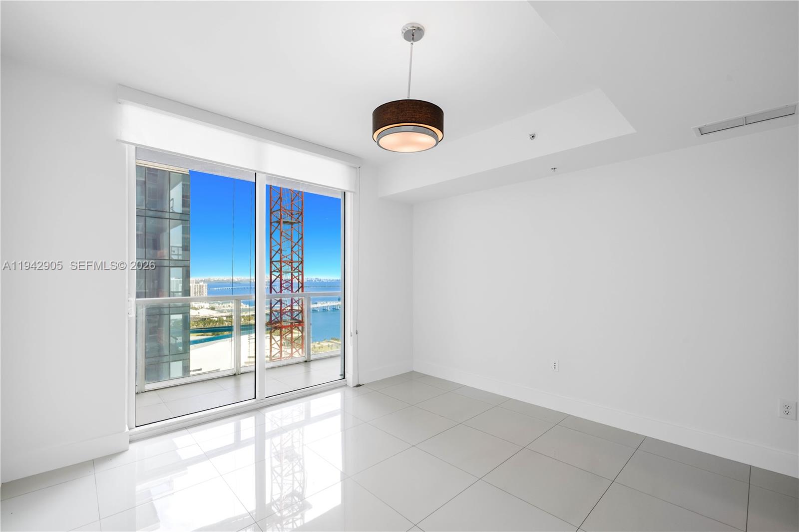 image Vizcayne North8