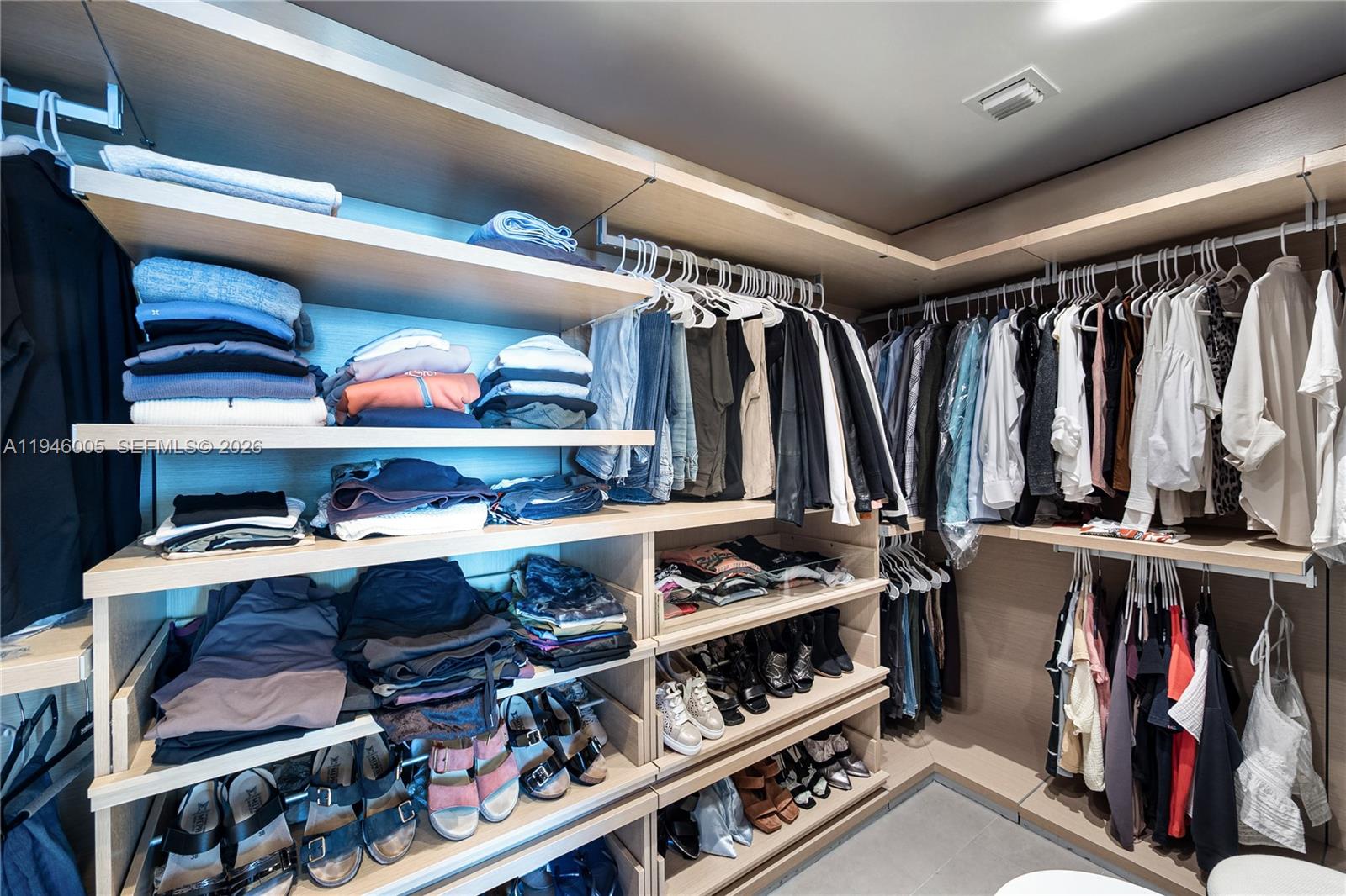 6799 Collins Ave #LPH01 & LPH02 Miami Beach, FL 33141