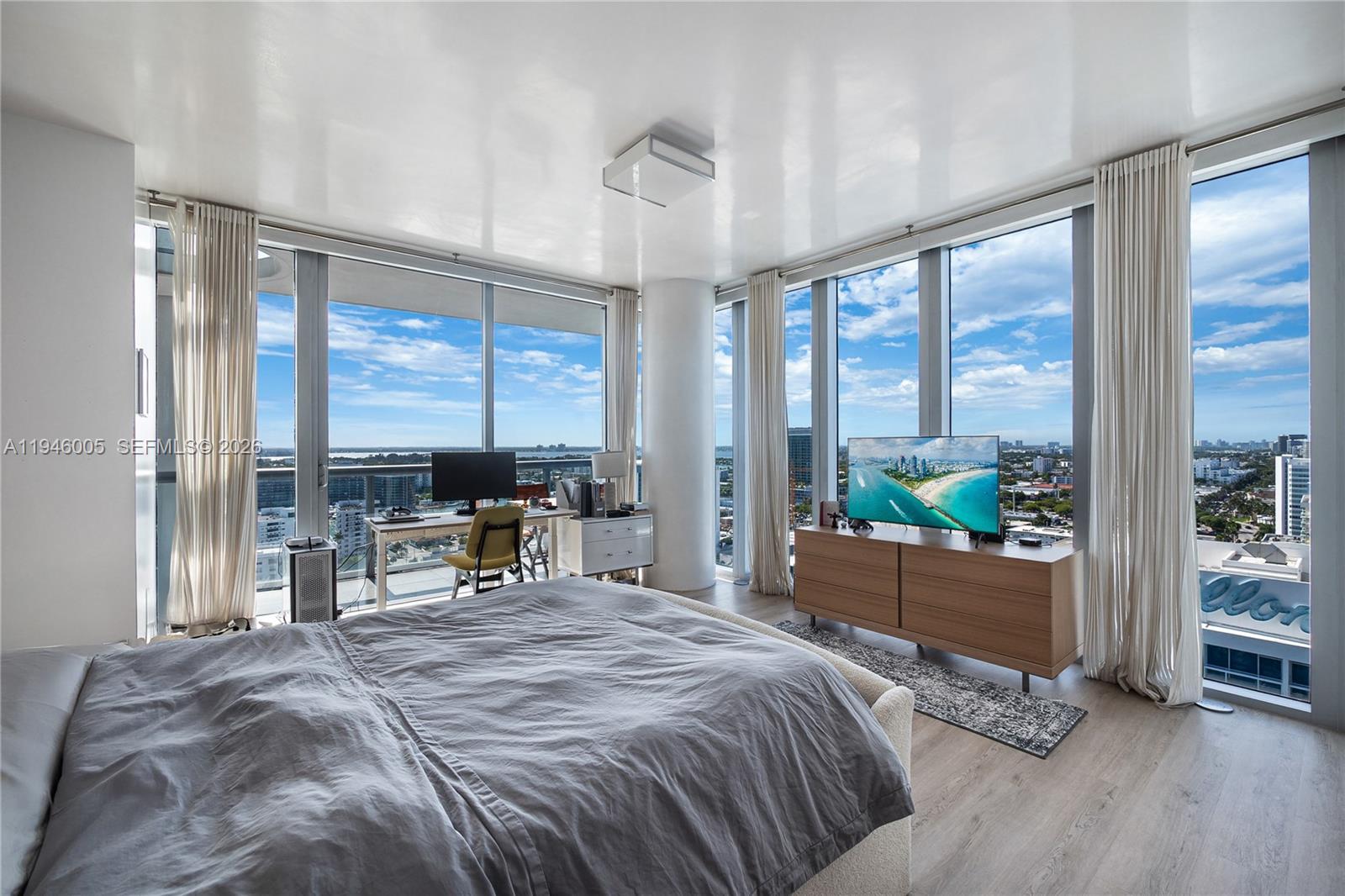 6799 Collins Ave #LPH01 & LPH02 Miami Beach, FL 33141