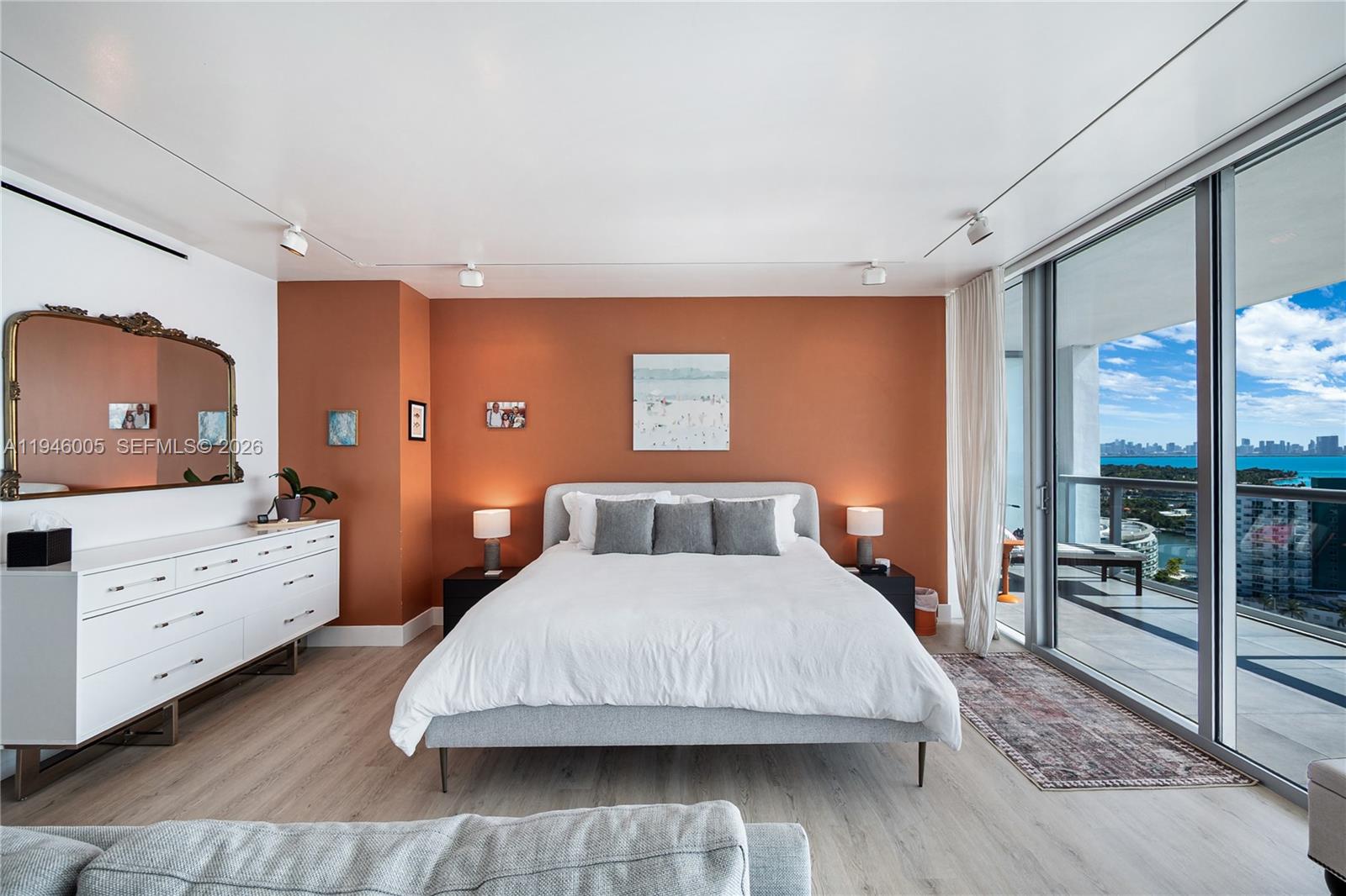 6799 Collins Ave #LPH01 & LPH02 Miami Beach, FL 33141