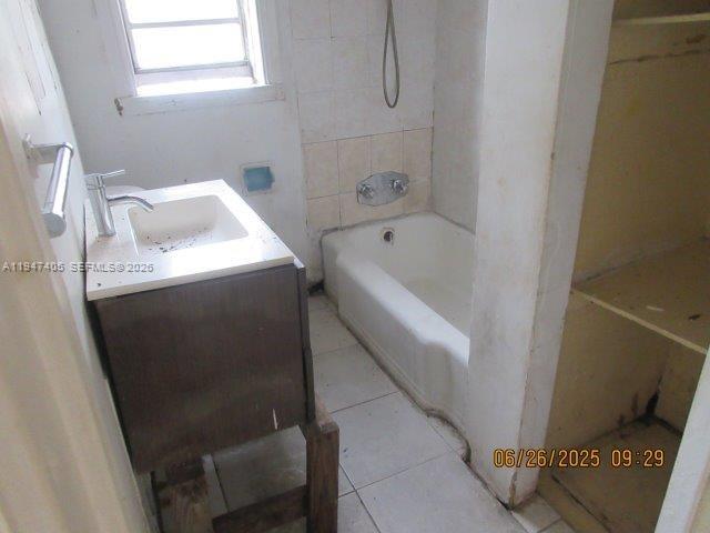 8400 NW 21st Ave Miami, FL 33147