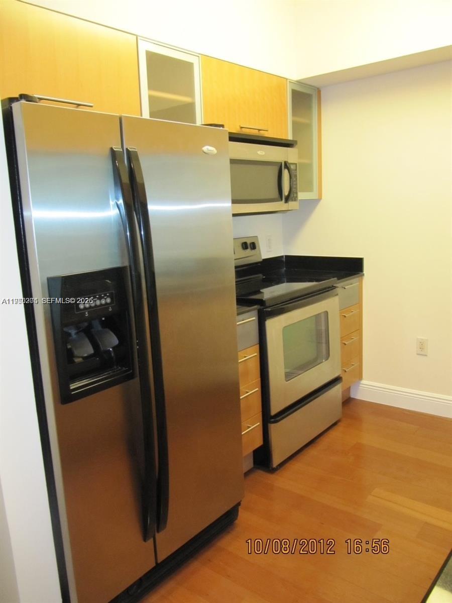 image Opera Tower Condominium4