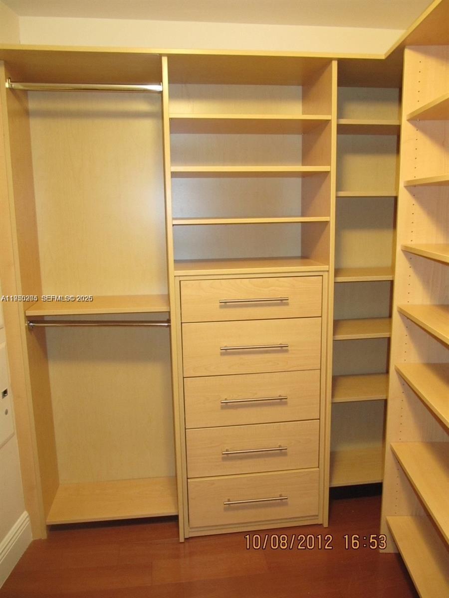 image Opera Tower Condominium6