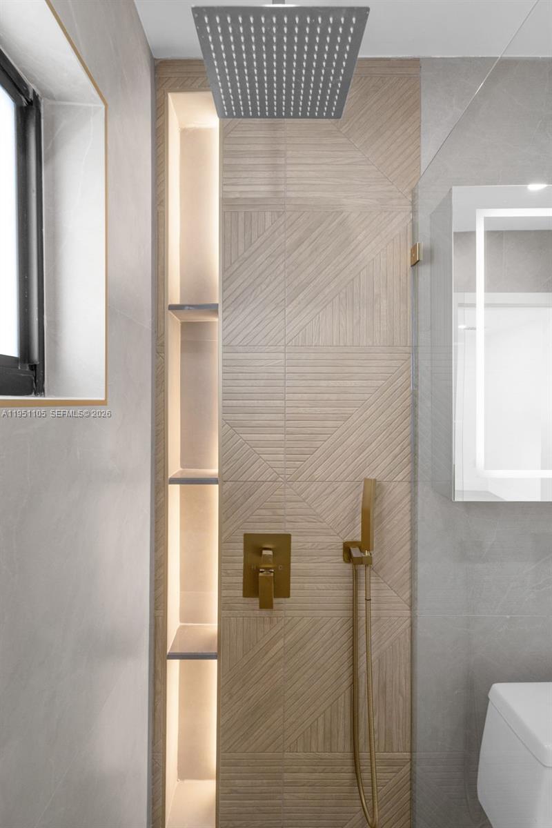 1293 SW 22nd Ave Miami, FL 33135