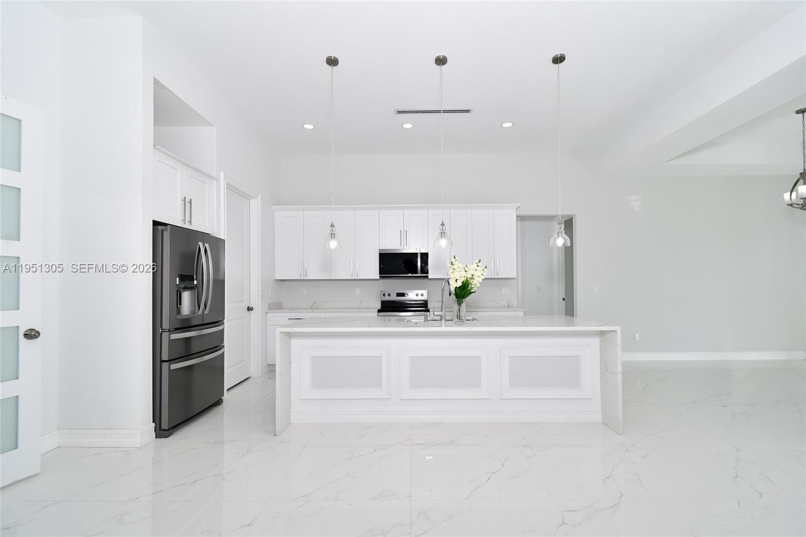 843 S Burns Ave S Lehigh Acres, FL 33974