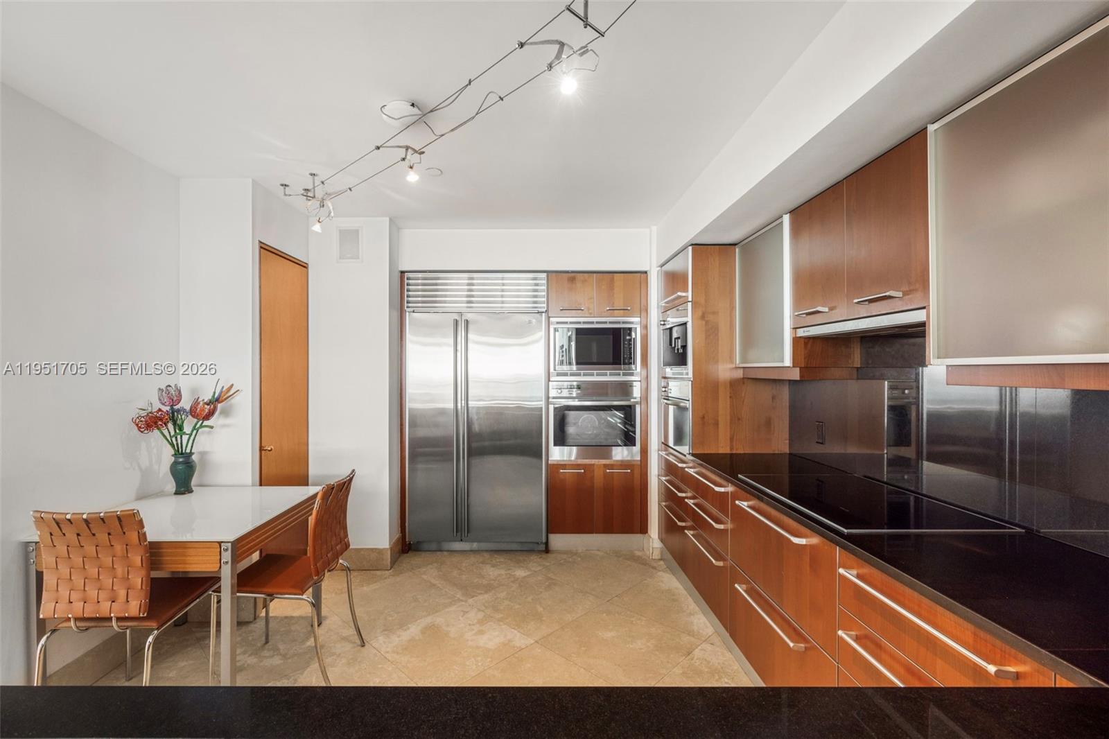 1331 Brickell Bay Dr #2807 Miami, FL 33131