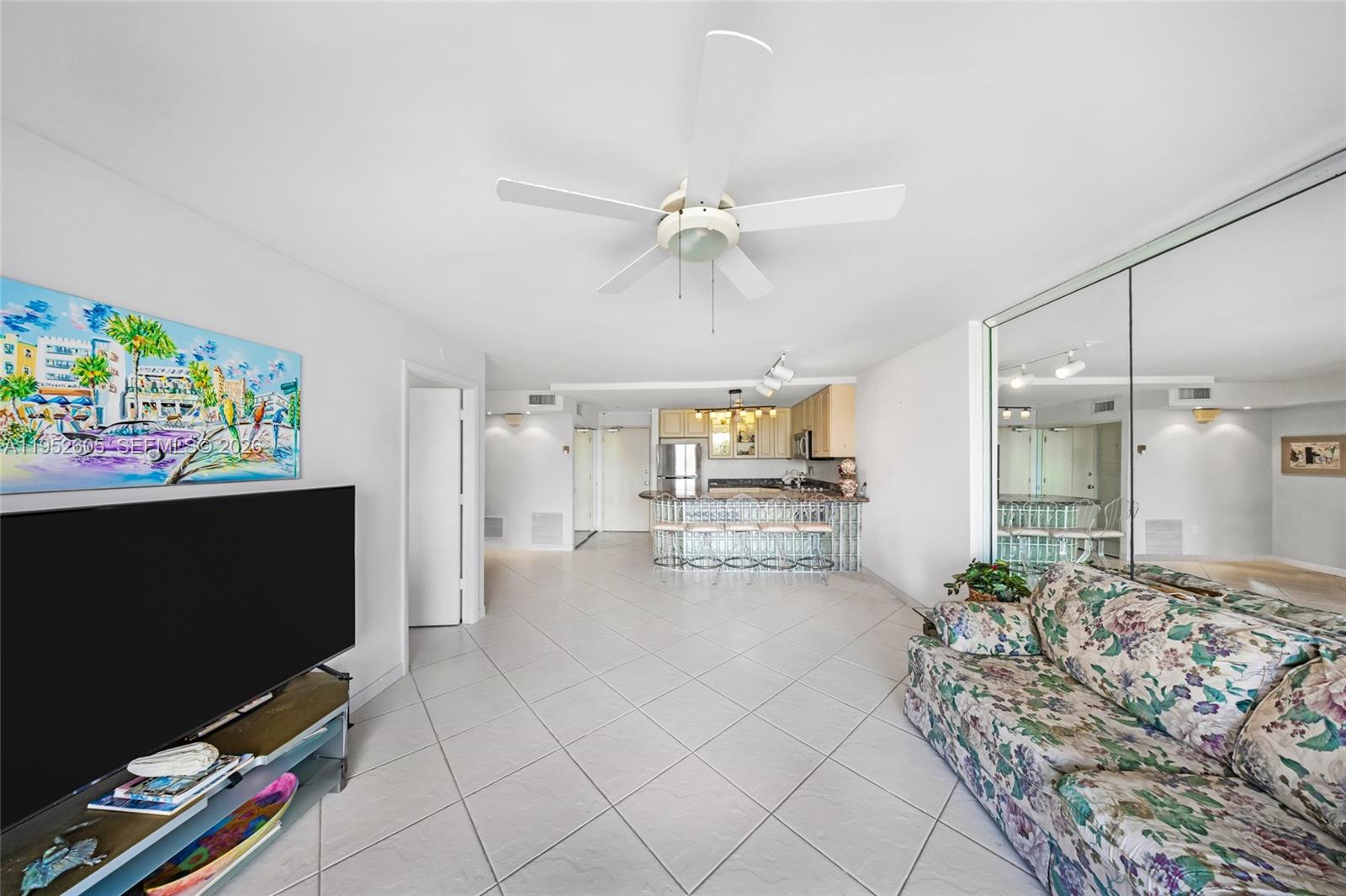 465 Ocean Dr #419 Miami Beach, FL 33139