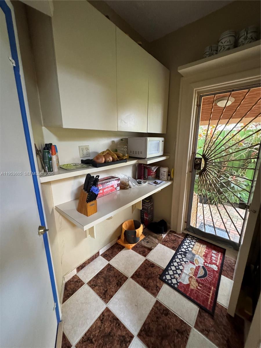 322 SW 31st Ct Miami, FL 33135