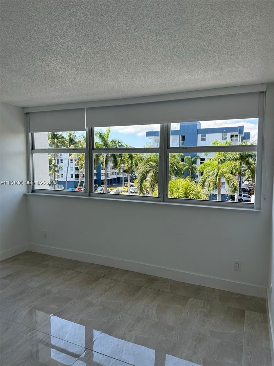 16546 NE 26th Ave #4J North Miami Beach, FL 33160
