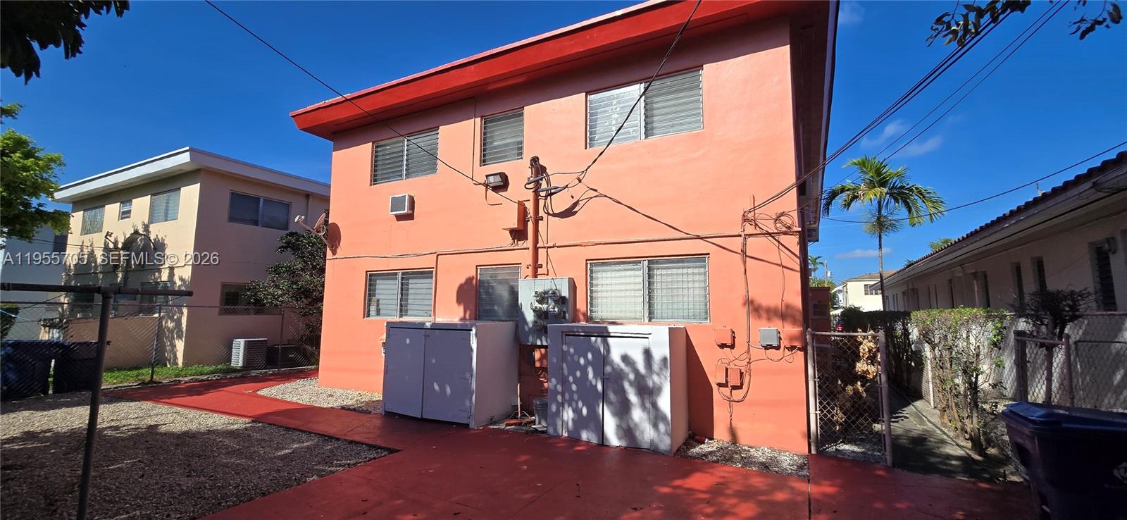 744 85th St #4 Miami Beach, FL 33141