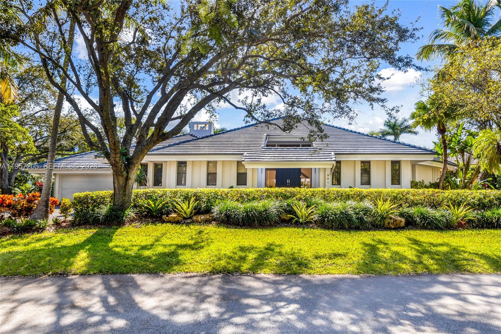 301 Isla Dorada Blvd Coral Gables, FL 33143