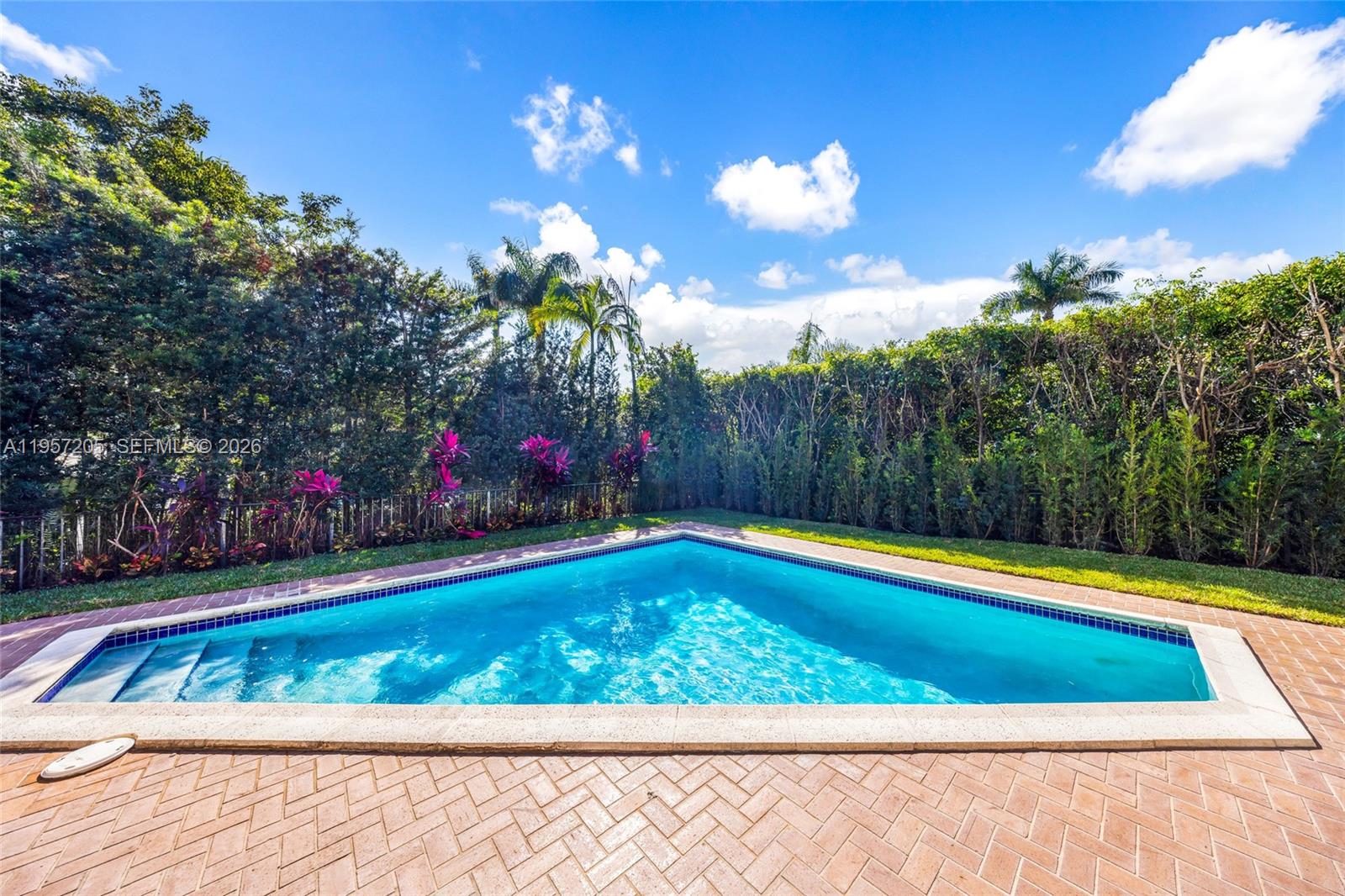 301 Isla Dorada Blvd Coral Gables, FL 33143