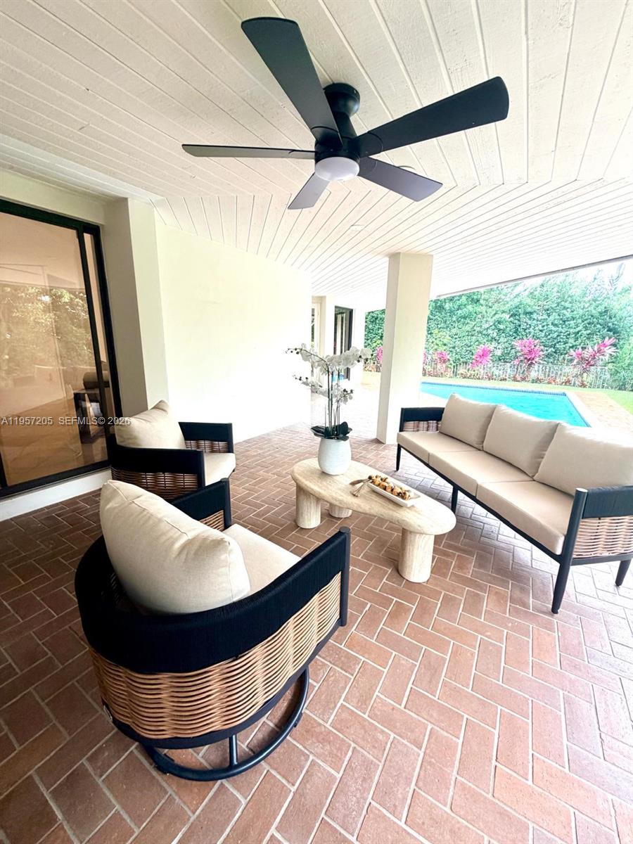 301 Isla Dorada Blvd Coral Gables, FL 33143