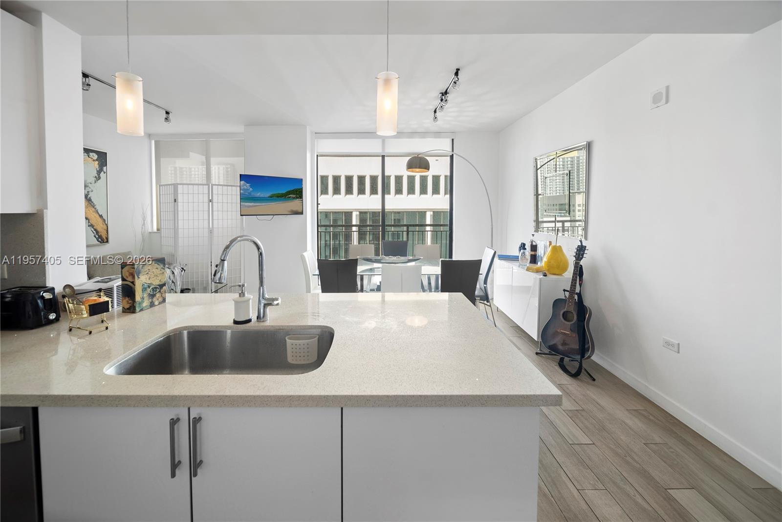 image Nine at Mary Brickell Village6