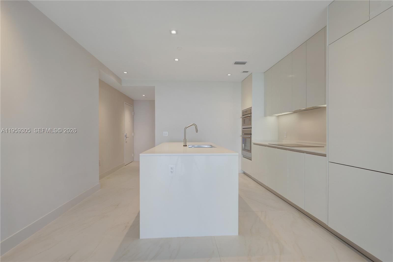 700 NE 24th St #2803 Miami, FL 33137