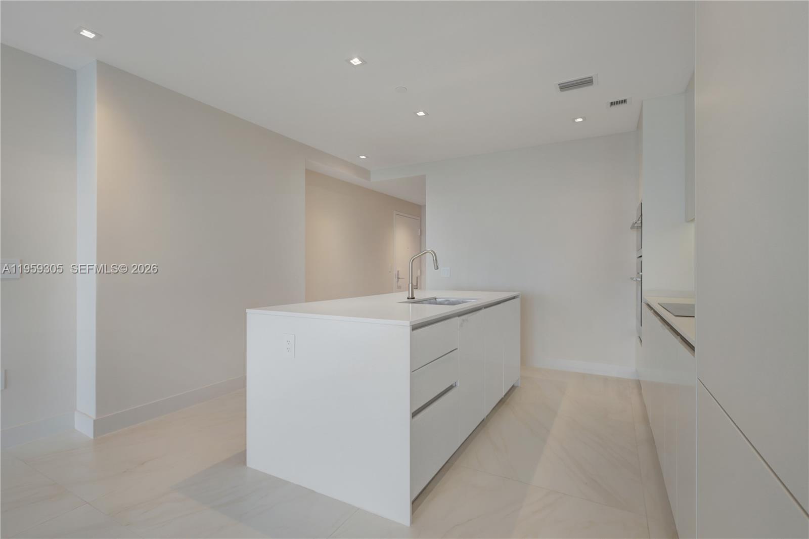 700 NE 24th St #2803 Miami, FL 33137