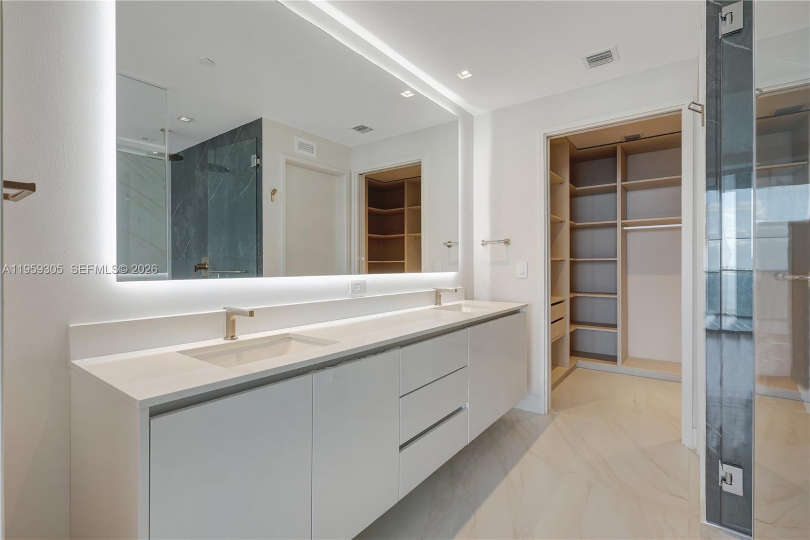 700 NE 24th St #2803 Miami, FL 33137