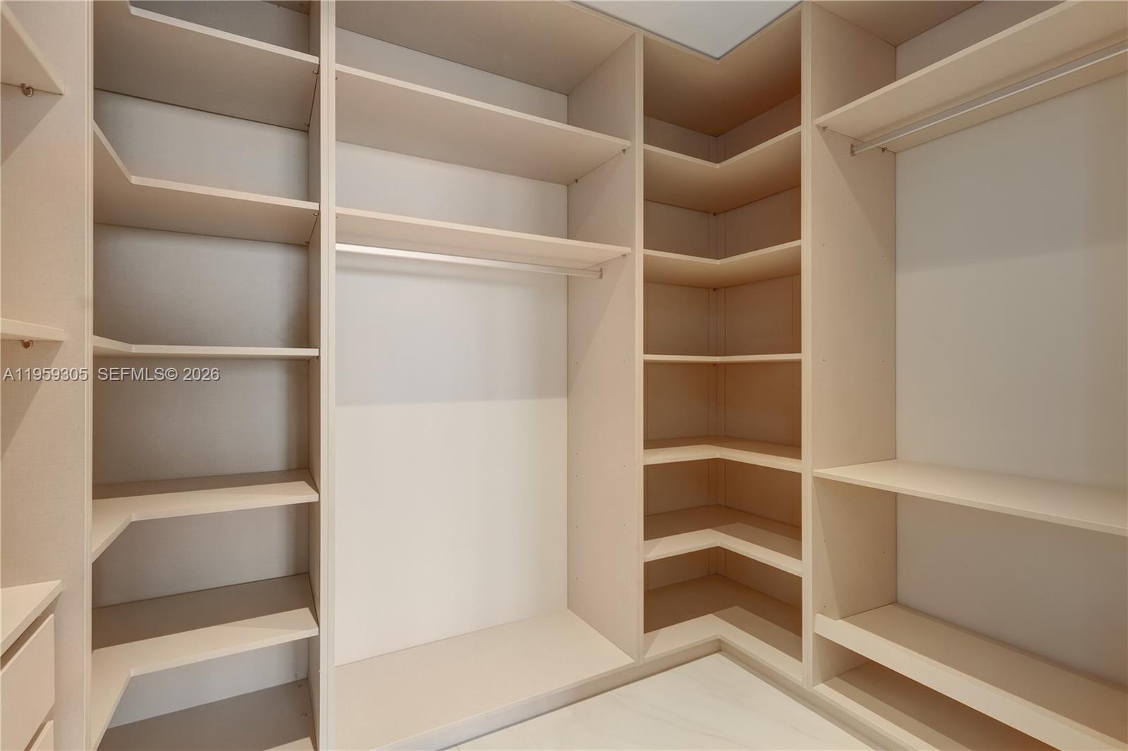 700 NE 24th St #2803 Miami, FL 33137