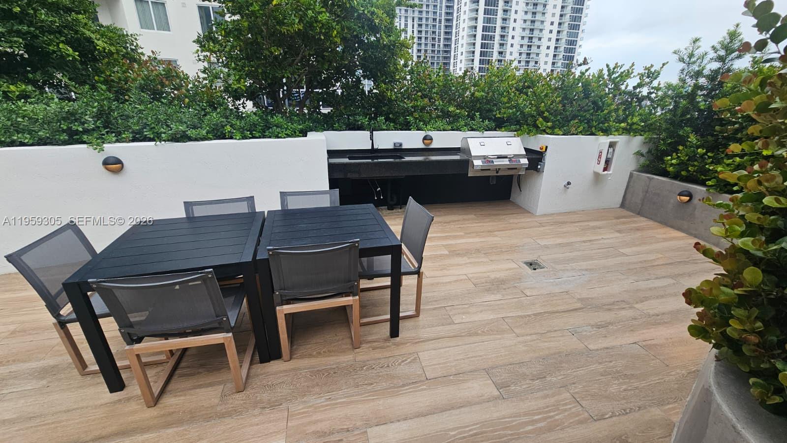 700 NE 24th St #2803 Miami, FL 33137