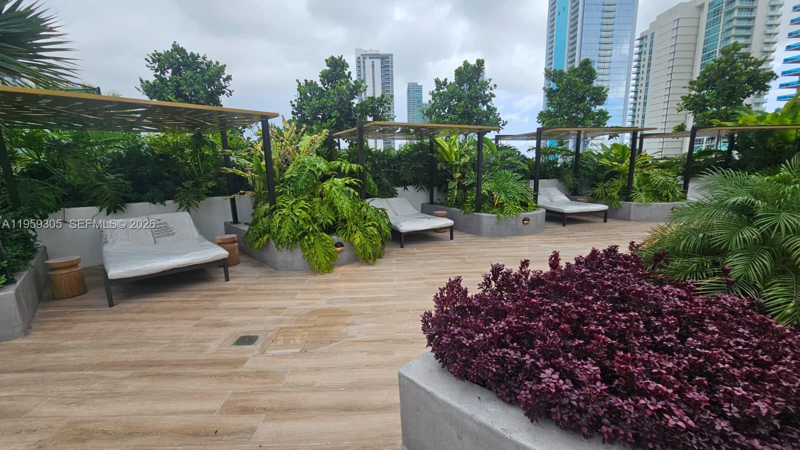 700 NE 24th St #2803 Miami, FL 33137