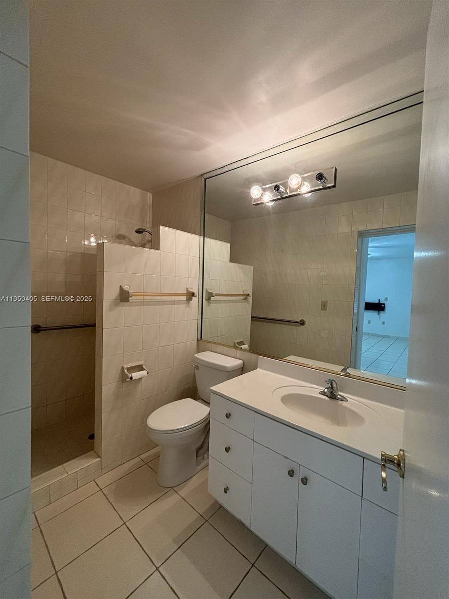 250 Fernwood Rd Key Biscayne, FL 33149