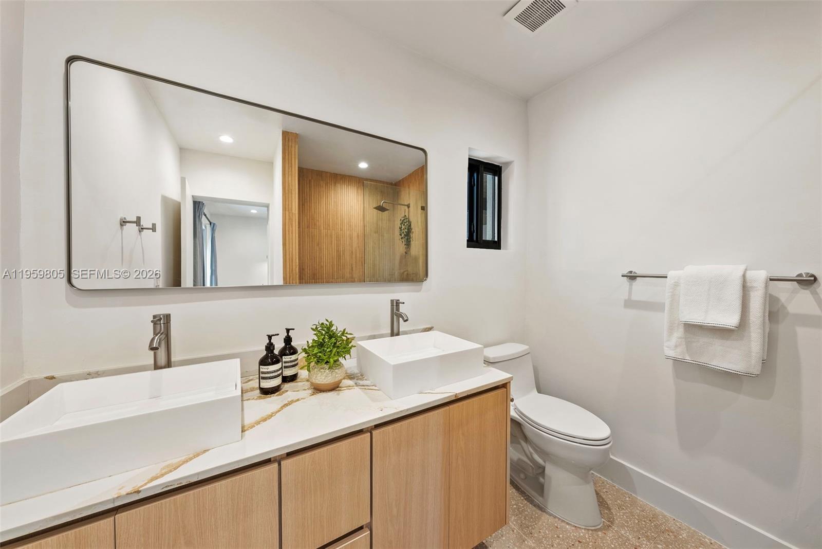 349 NE 117th St Miami, FL 33161