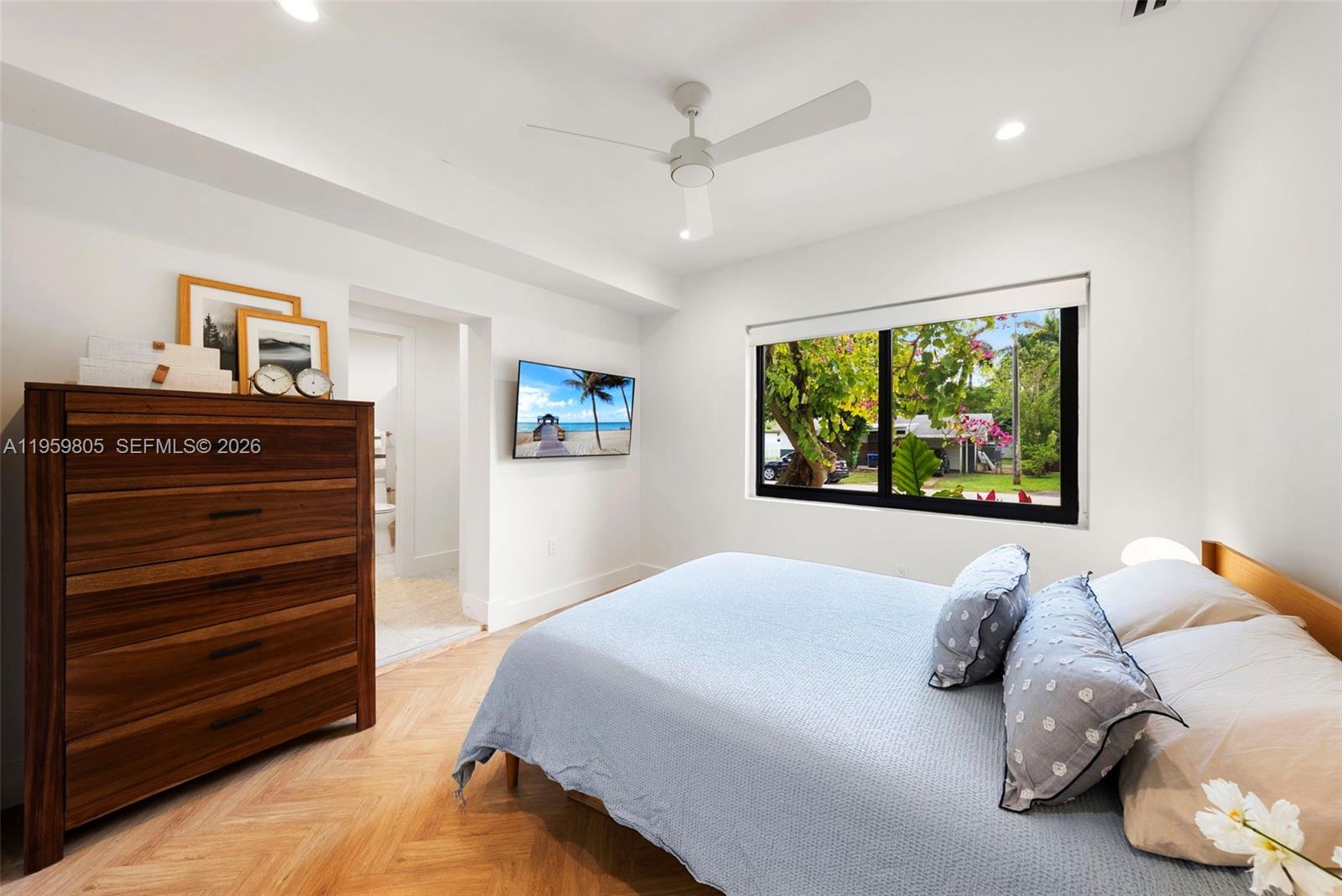 349 NE 117th St Miami, FL 33161