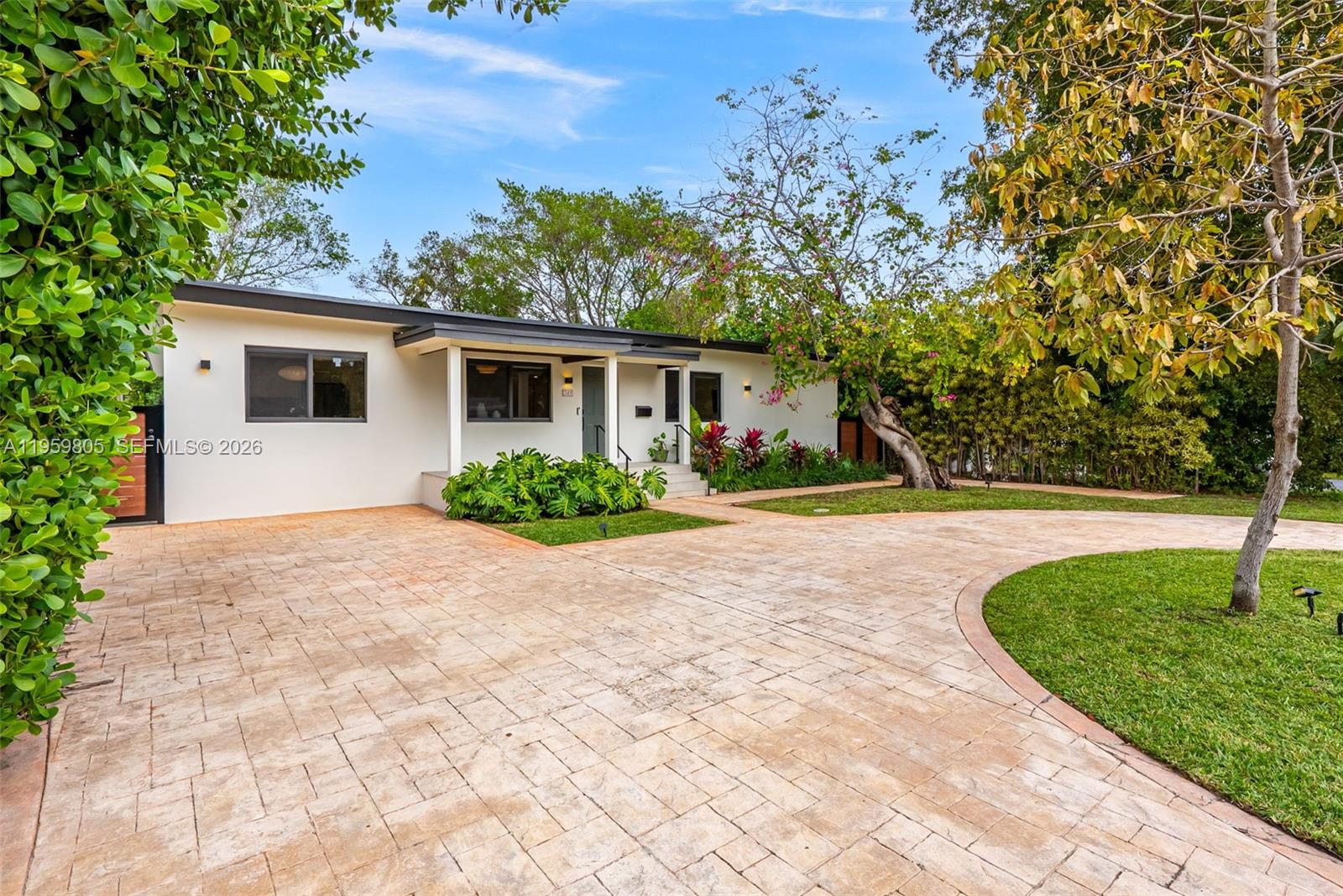 349 NE 117th St Miami, FL 33161