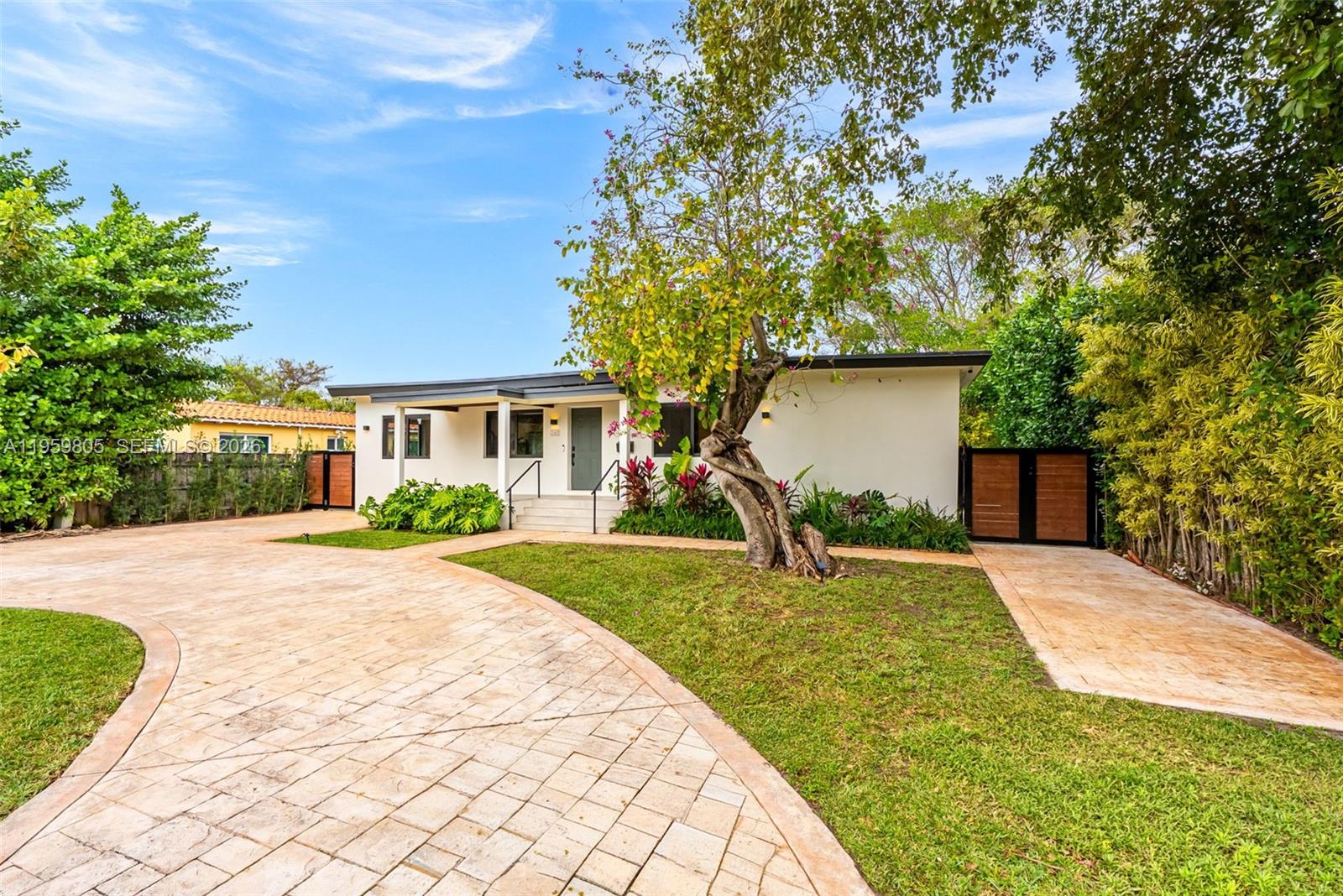 349 NE 117th St Miami, FL 33161