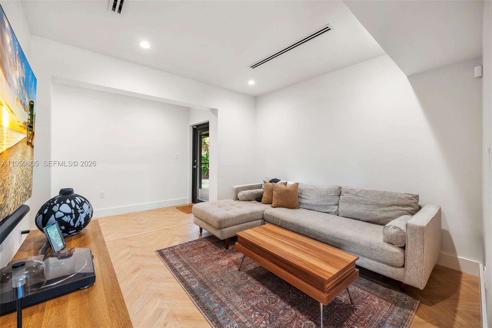 349 NE 117th St Miami, FL 33161