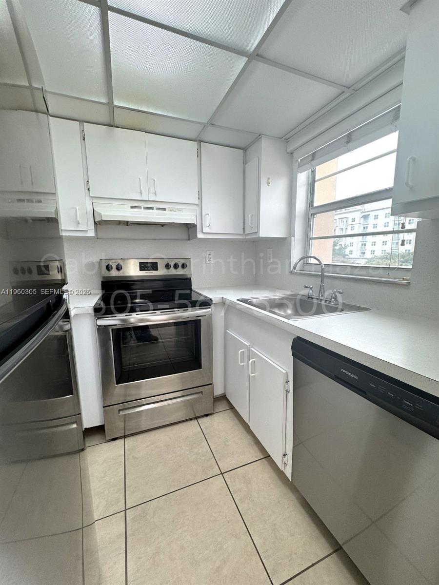 22 Salamanca Ave #505 Coral Gables, FL 33134