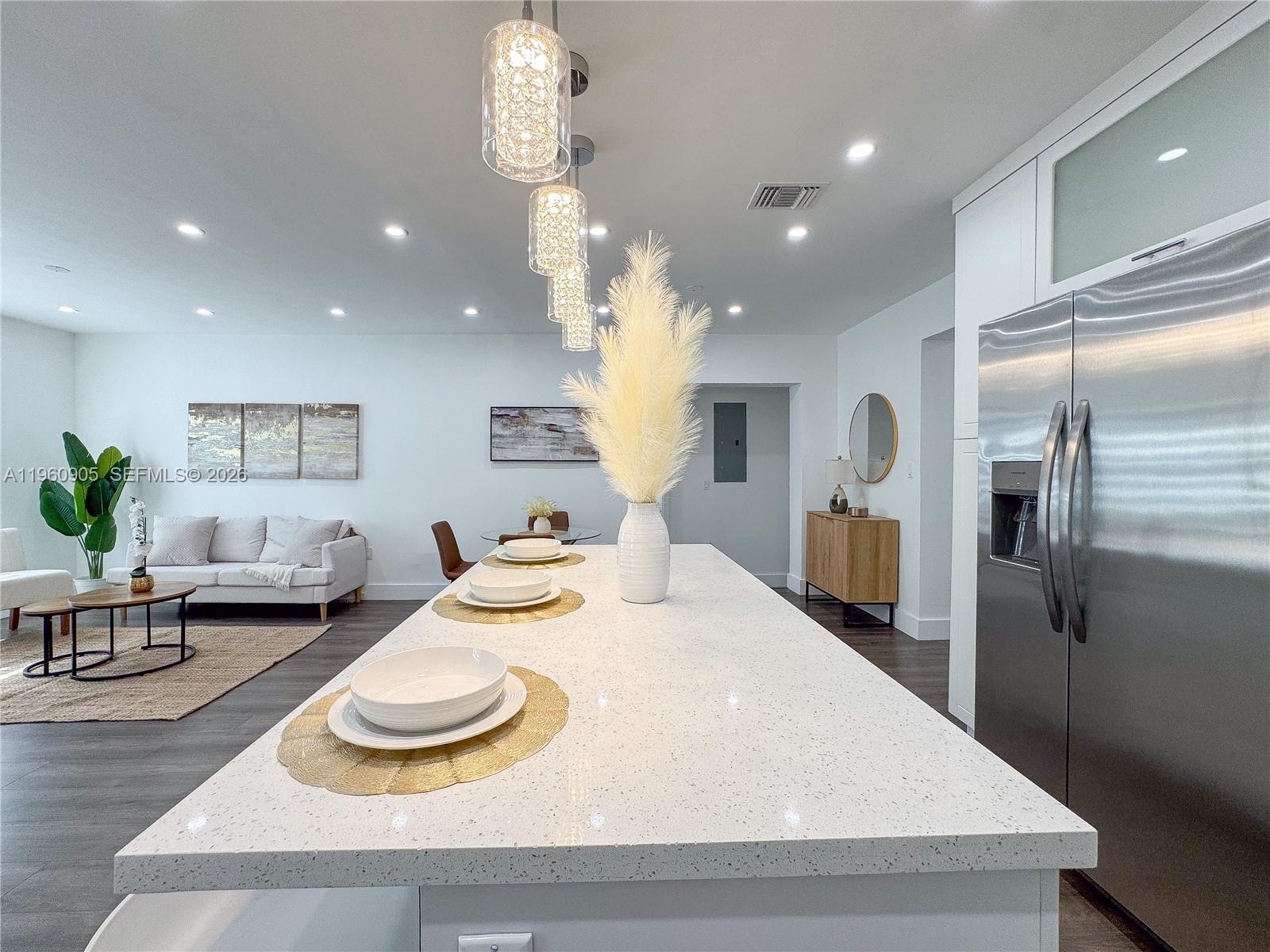 1319 NW 40th St Miami, FL 33142