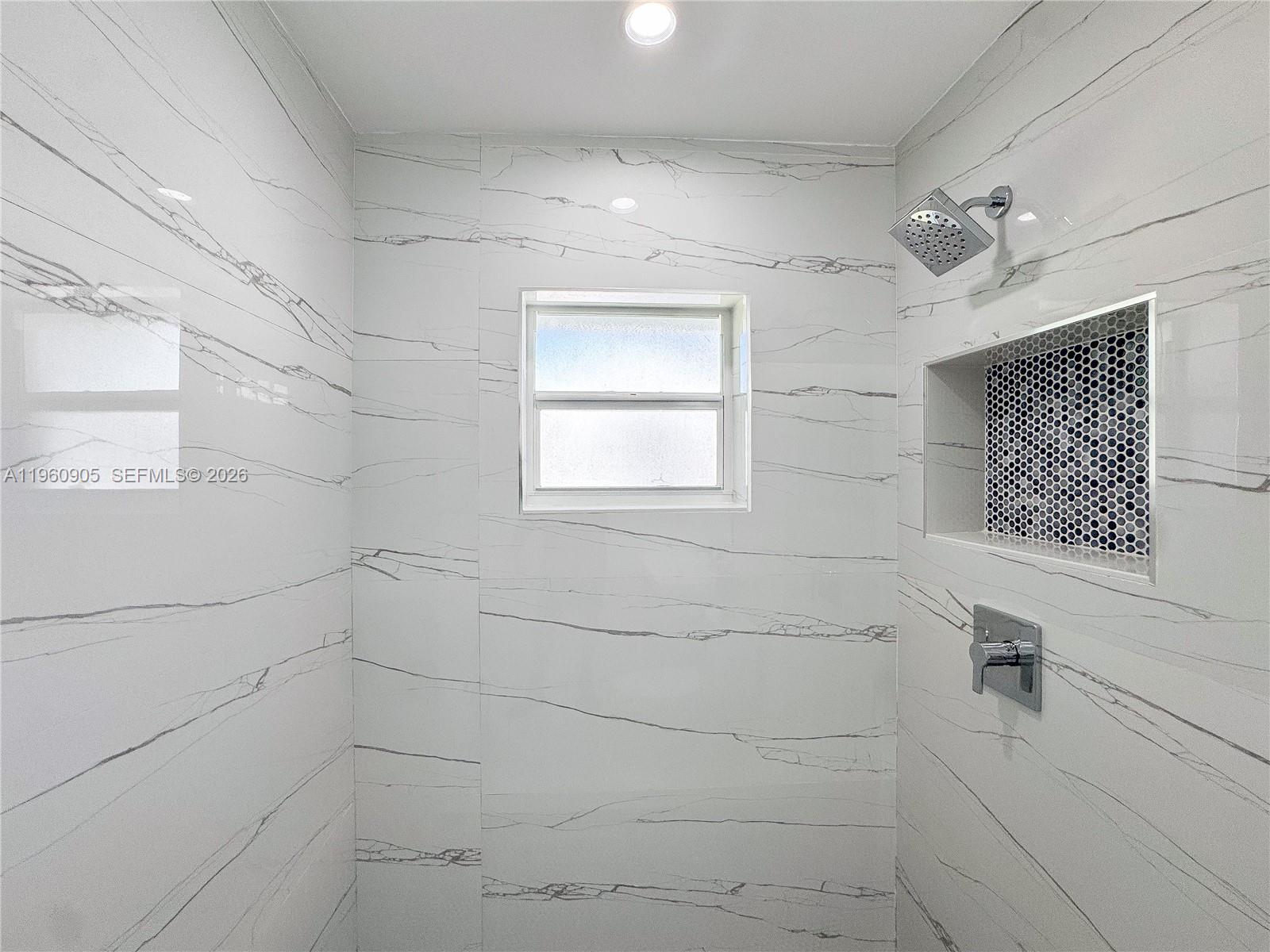 1319 NW 40th St Miami, FL 33142