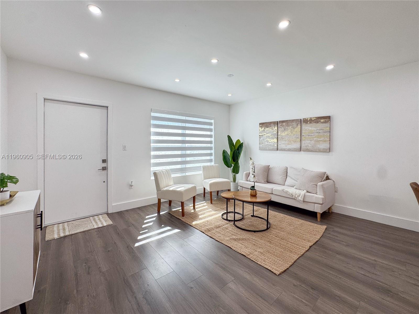 1319 NW 40th St Miami, FL 33142