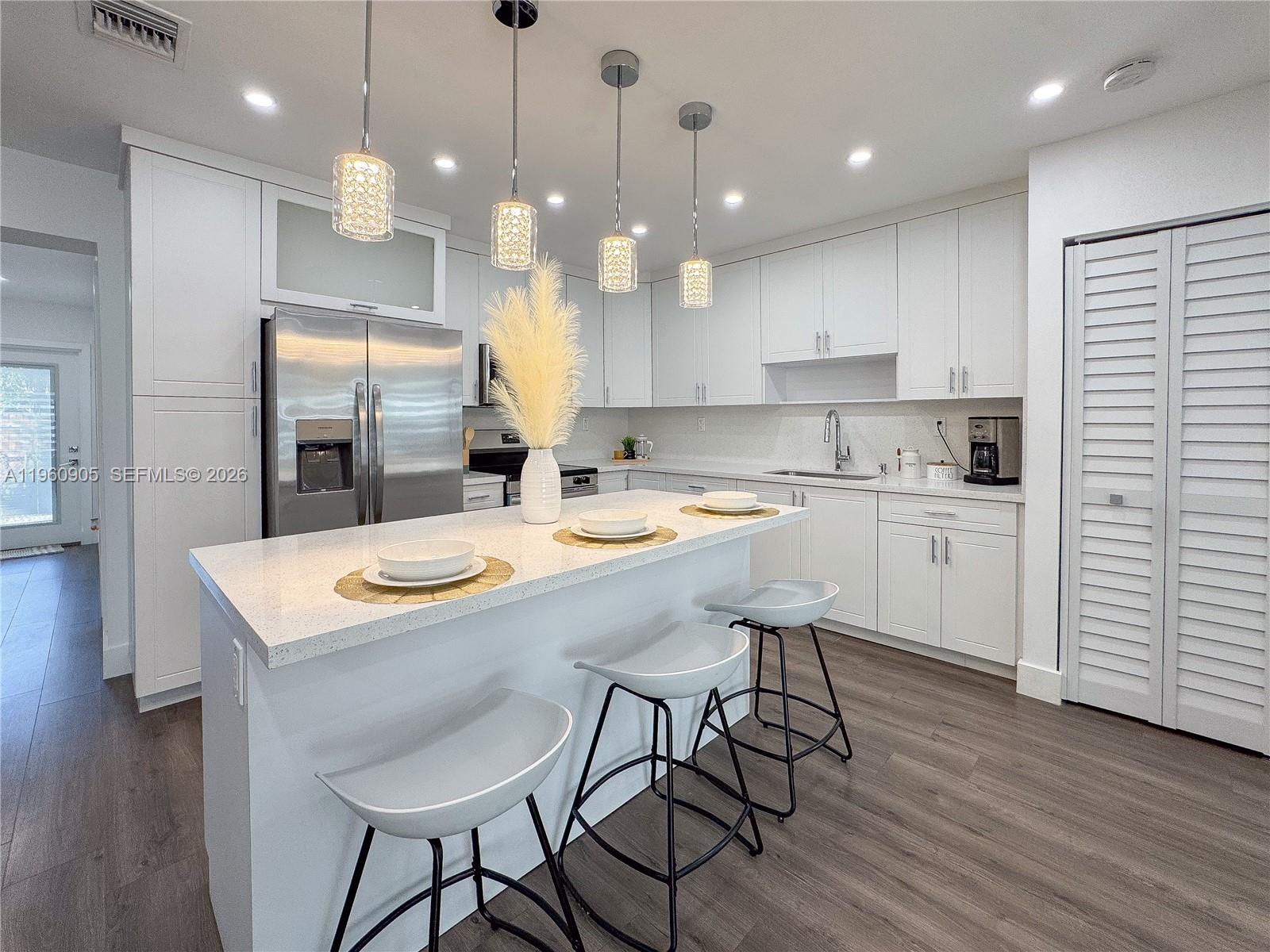 1319 NW 40th St Miami, FL 33142