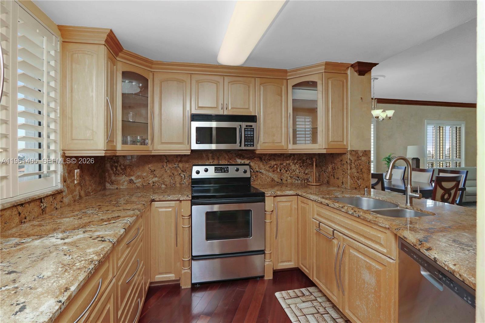 image Ten Aragon Condo10