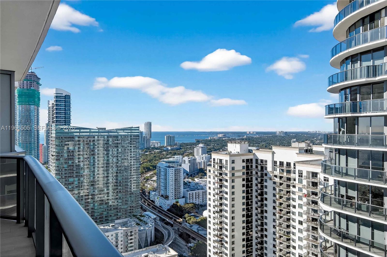 image Brickell Heights East14