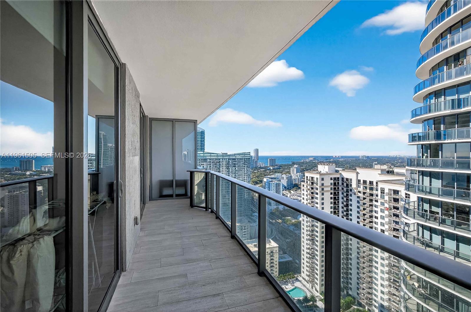 image Brickell Heights East17