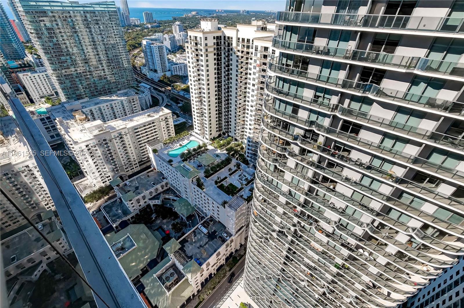 image Brickell Heights East19
