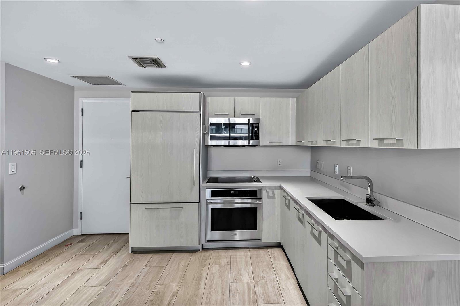 image Brickell Heights East7