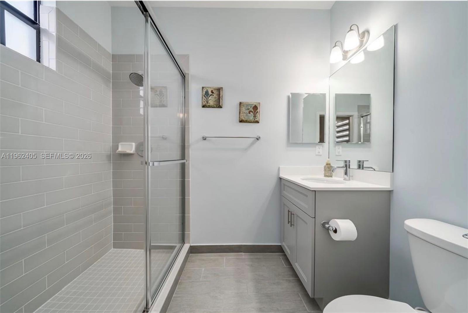 5016 NW 48th Ln Tamarac, FL 33319