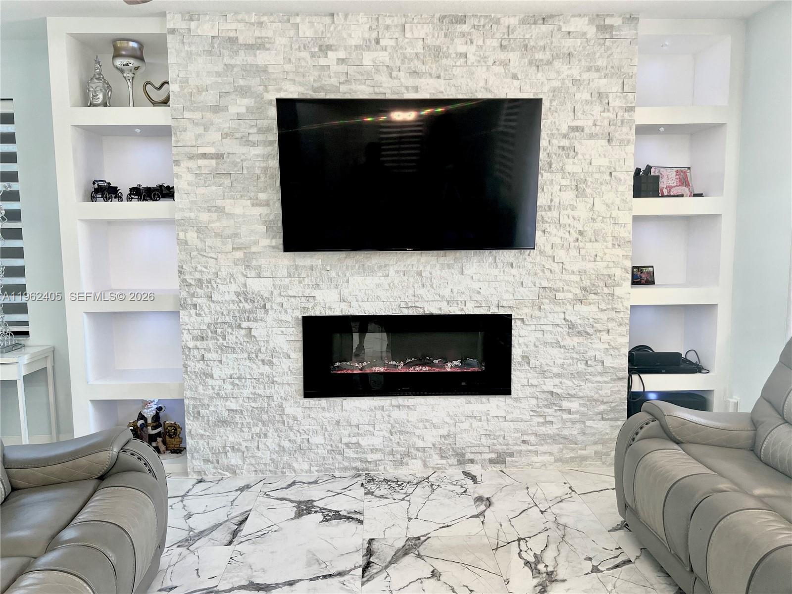 5016 NW 48th Ln Tamarac, FL 33319